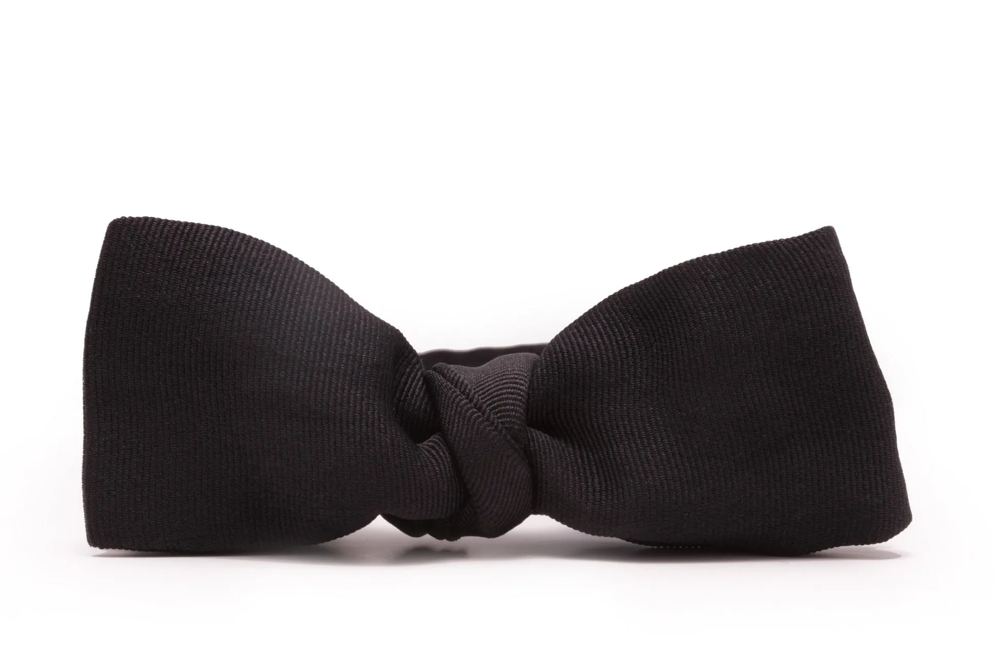Black Batwing Silk Faille Grosgrain Bow Tie