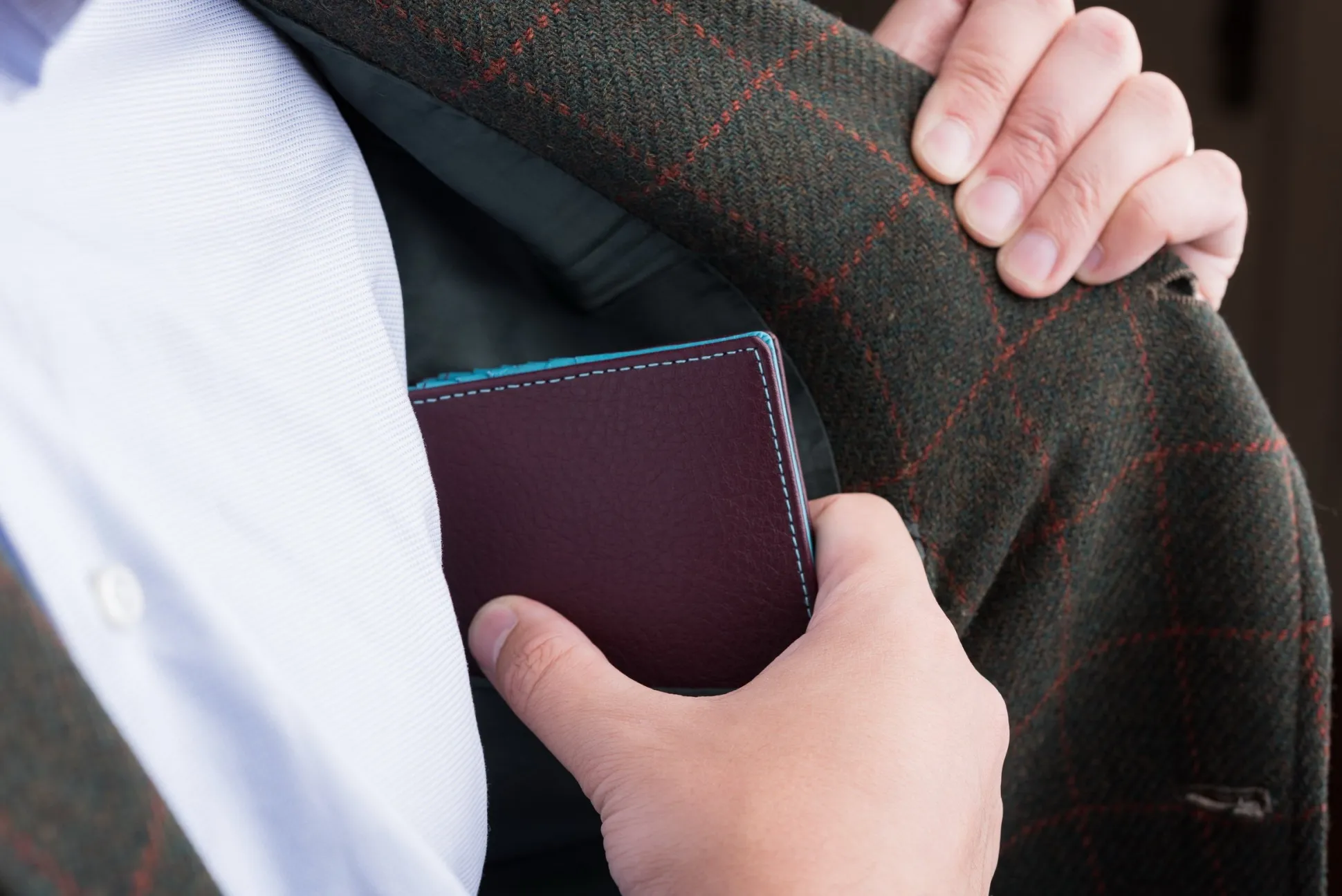 Burgundy & Turquoise 10 Card Deerskin Leather Wallet