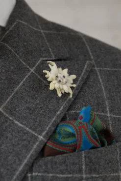 Edelweiss Boutonnière Flower