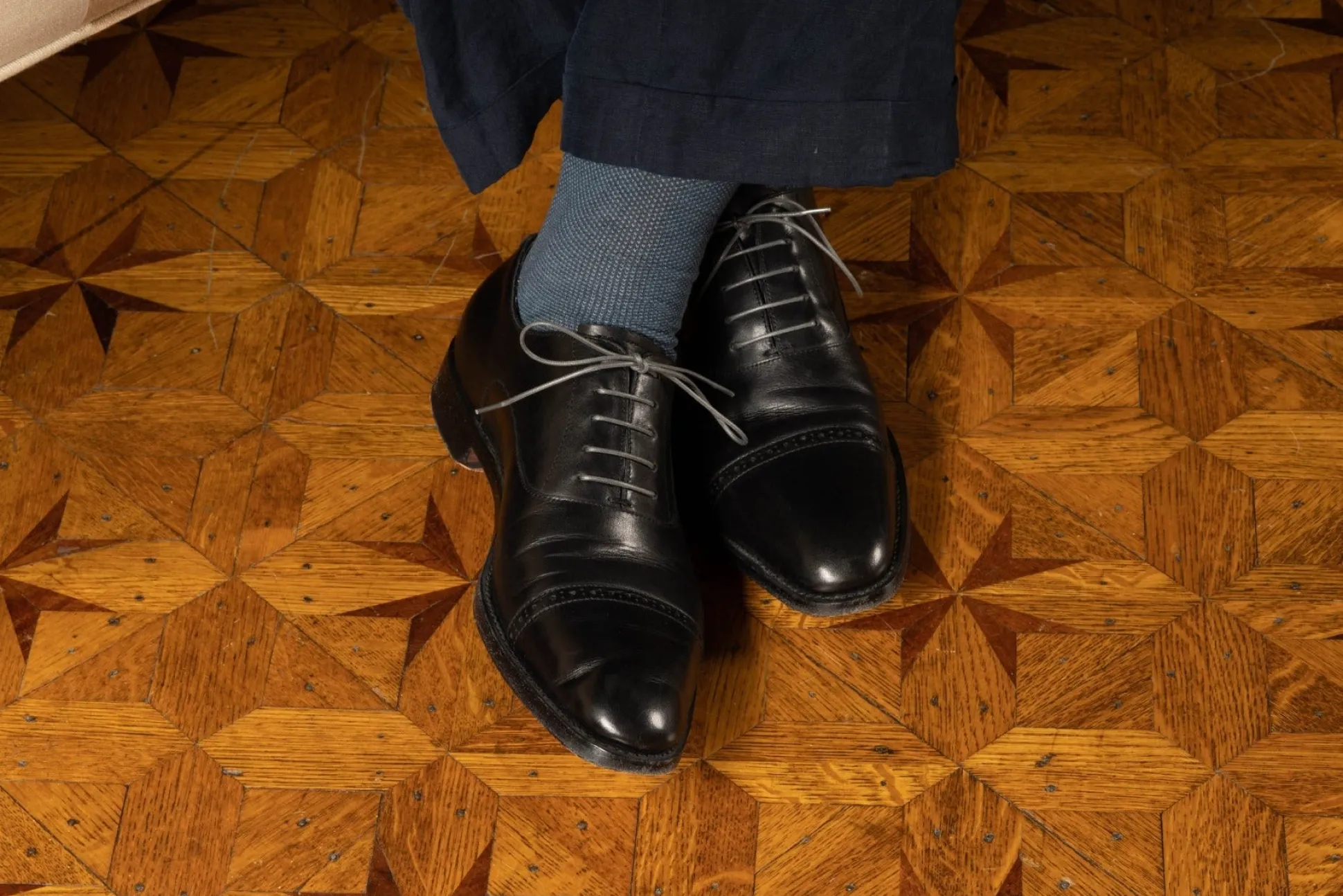 Flat Charcoal Waxed Cotton Shoelaces