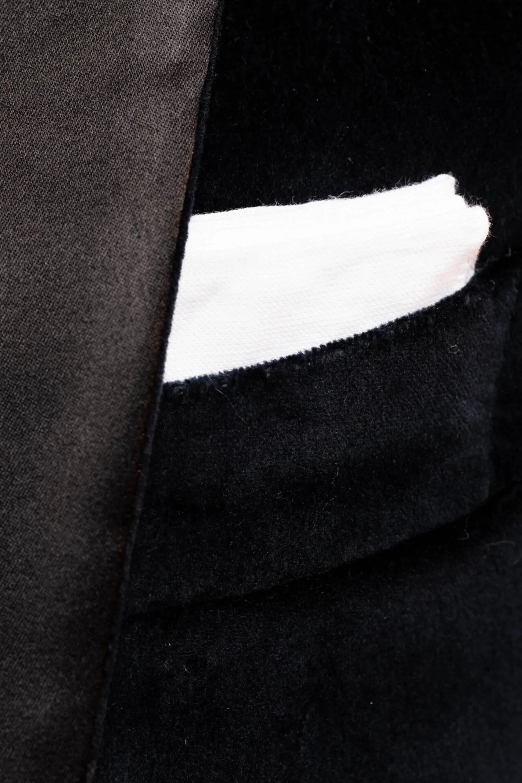 Hand-Embroidered Initial "L" White Linen Pocket Square
