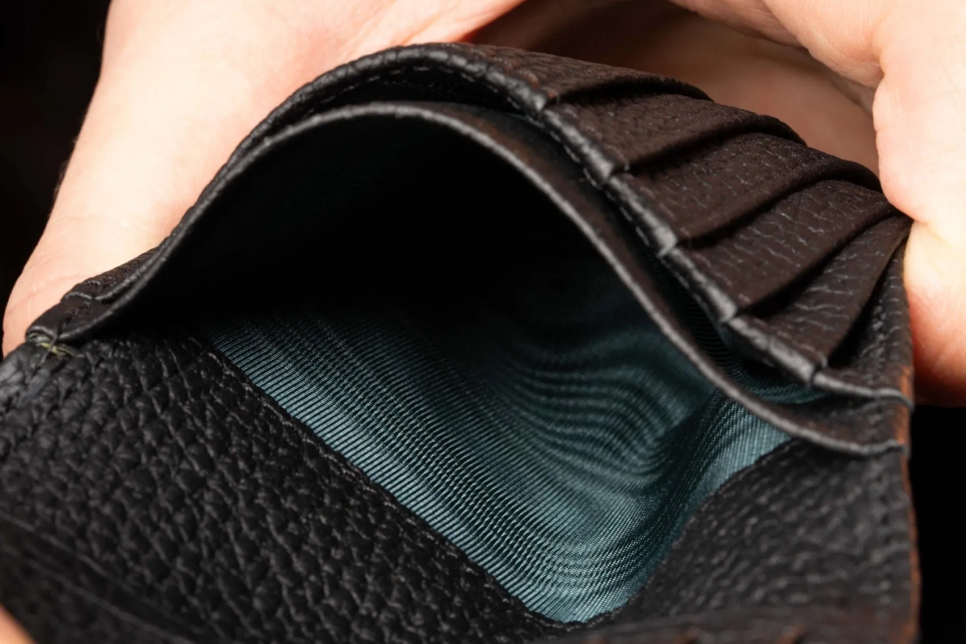 Le Grand 10 Card Black Togo Calf Leather Wallet
