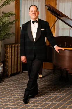Luxury Black Tie Bundle with Yellow Gold Accessories