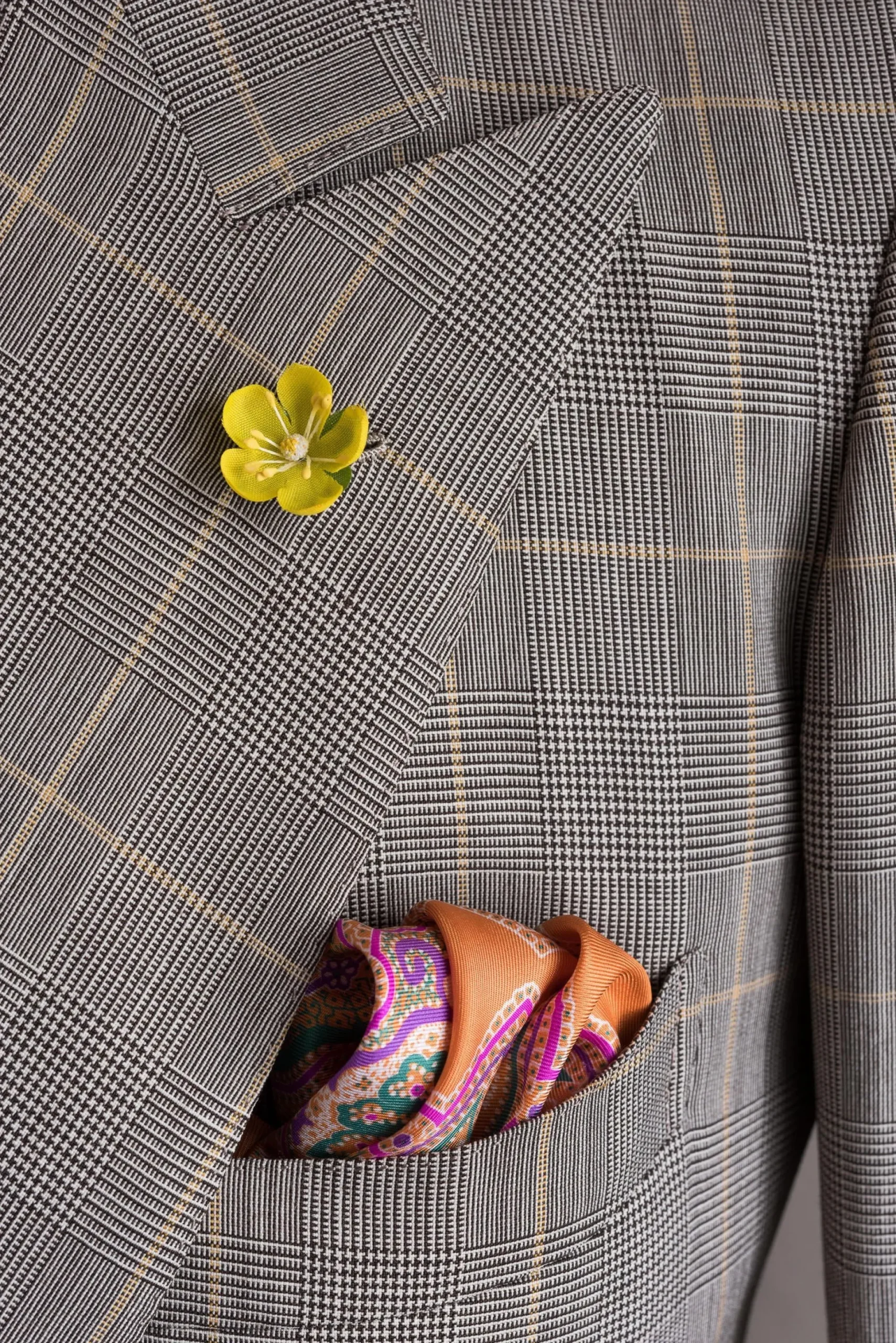 Mini Yellow Buttercup Boutonnière Flower