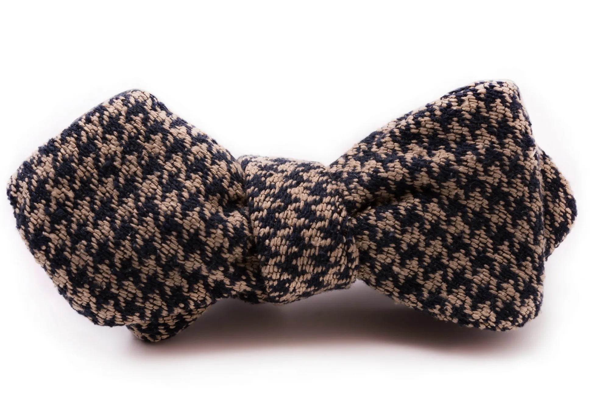 Navy & Beige Houndstooth Silk Bourette Bow Tie
