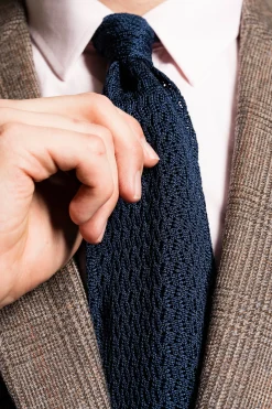 Navy Blue Zigzag Silk Knit Tie