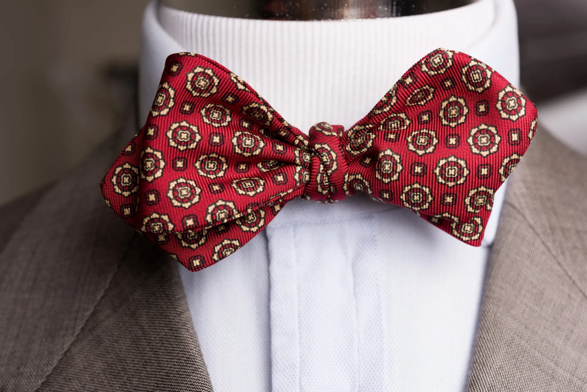 Red & Buff Neats Ancient Madder Silk Bow Tie