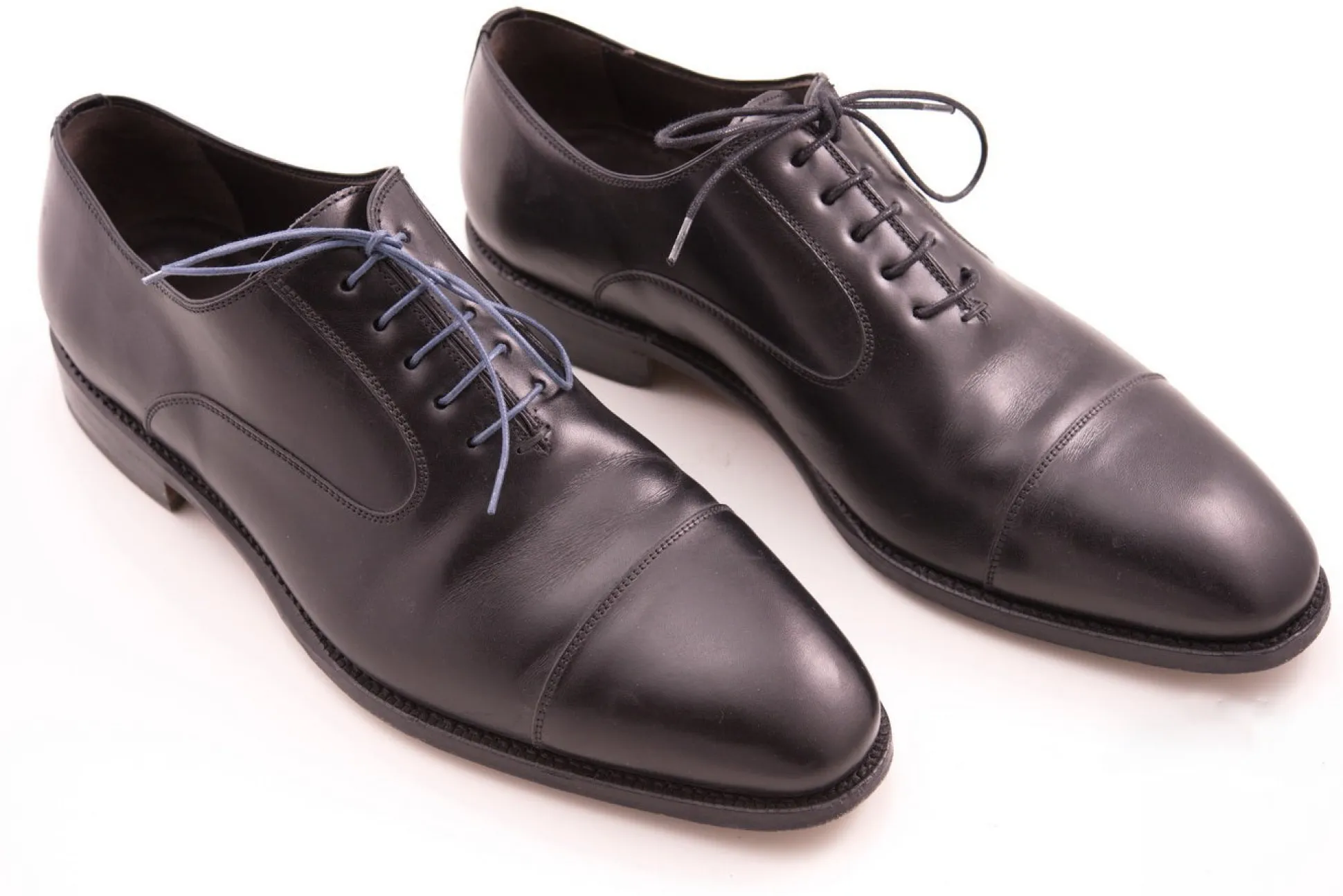 Round Blue-Gray Waxed Cotton Shoelaces
