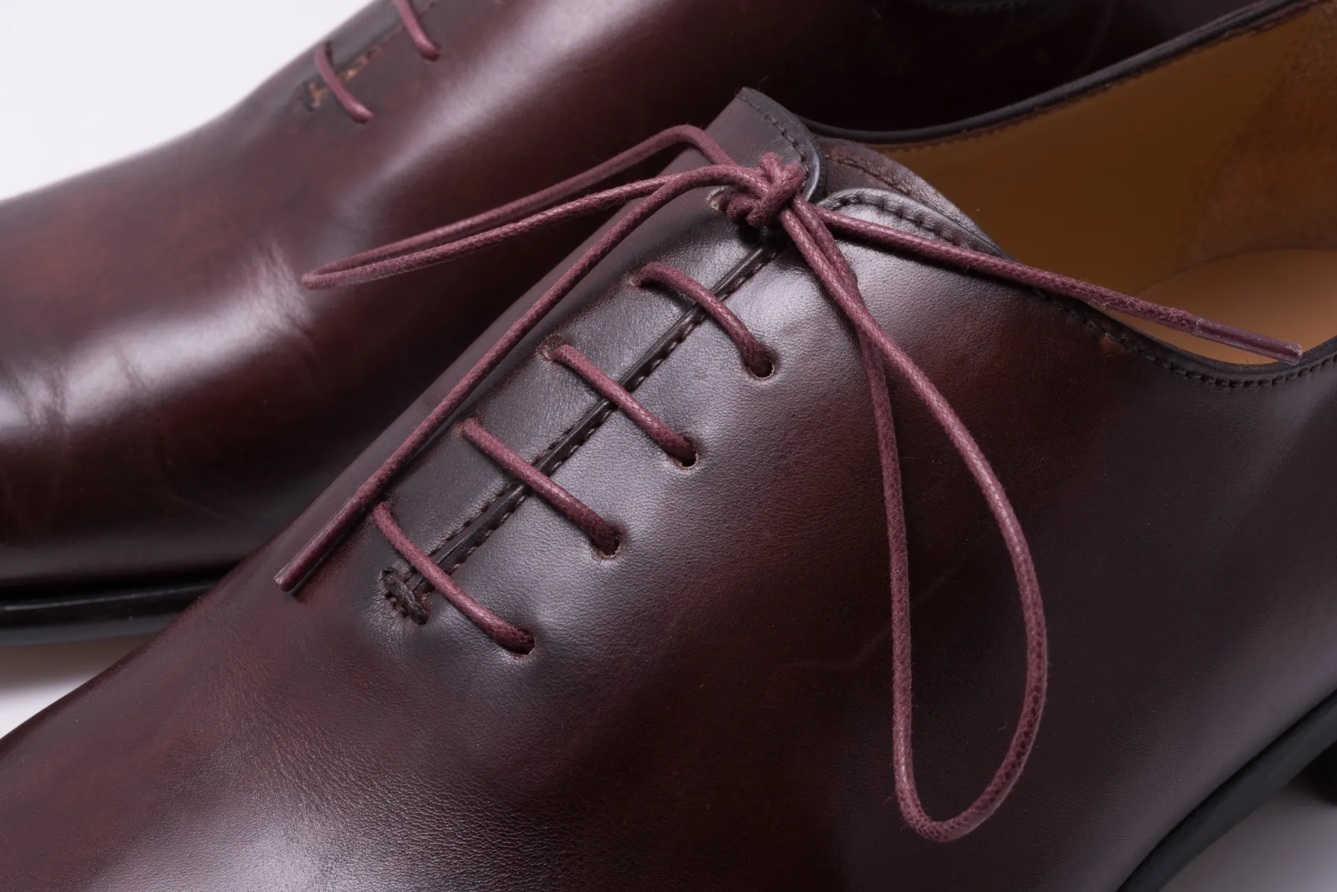 Round Burgundy Waxed Cotton Shoelaces