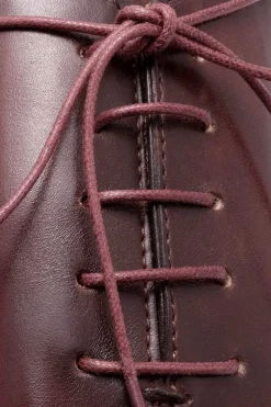 Round Burgundy Waxed Cotton Shoelaces