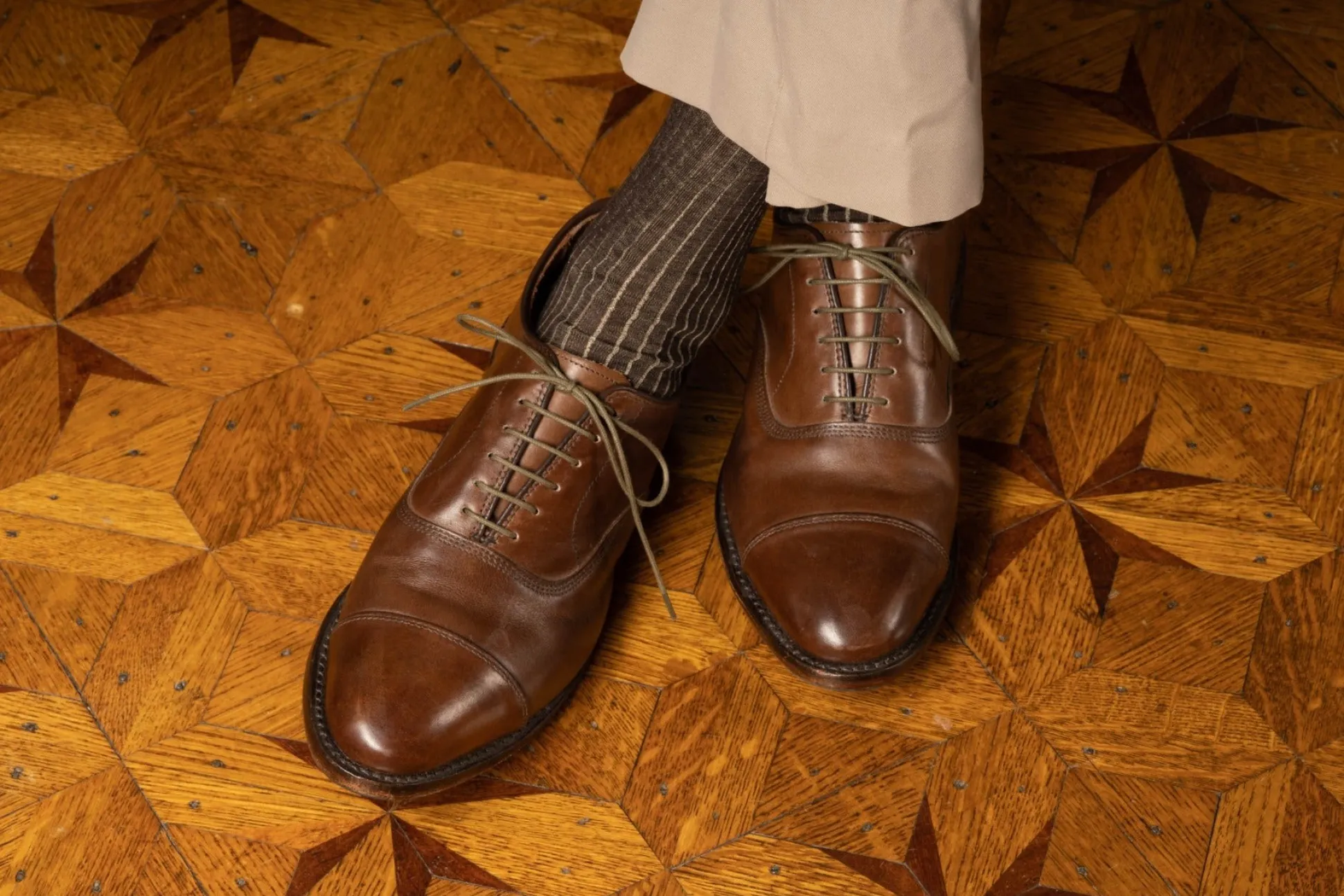 Round Military Green Waxed Cotton Shoelaces