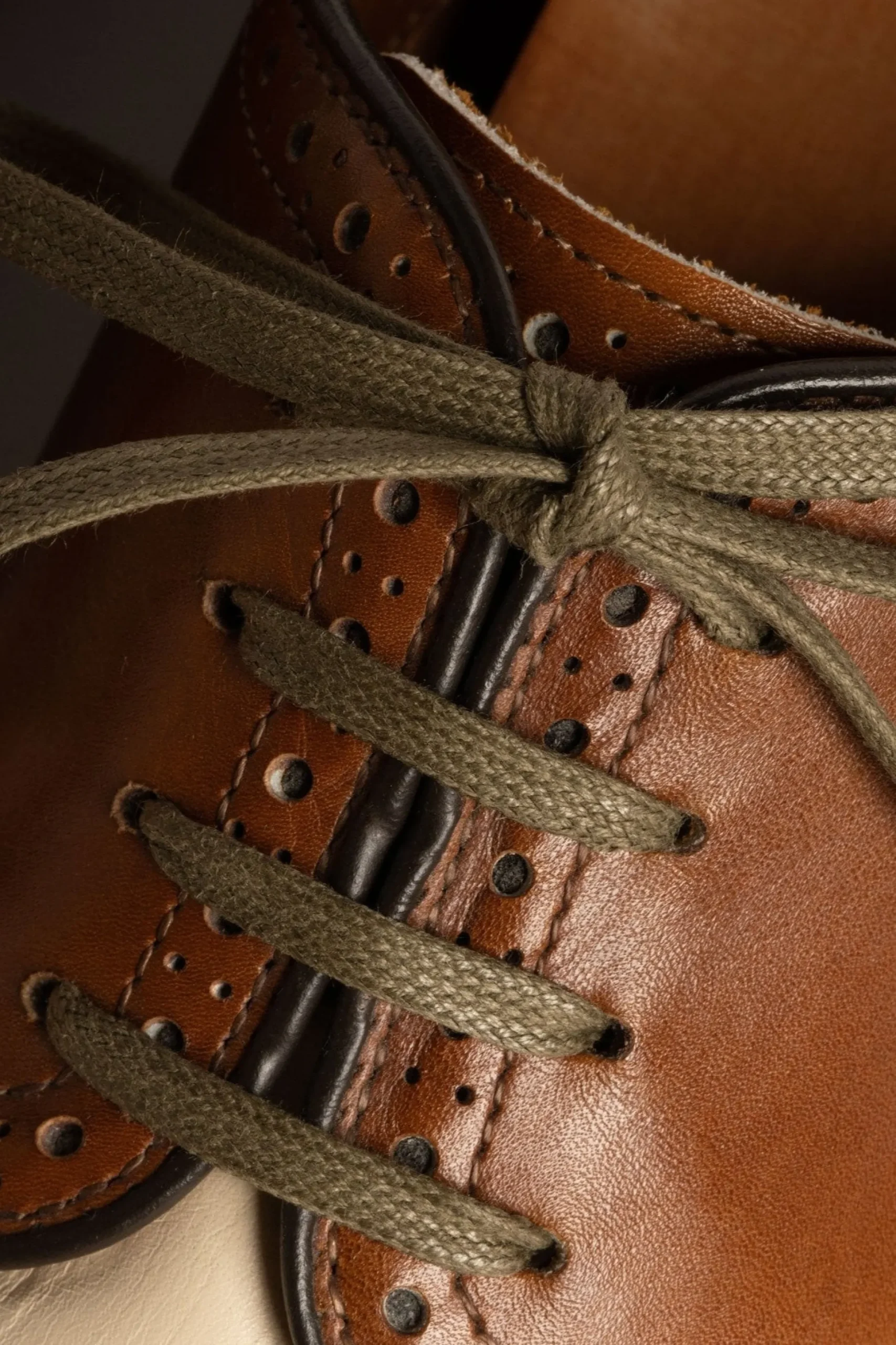 Round Military Green Waxed Cotton Shoelaces