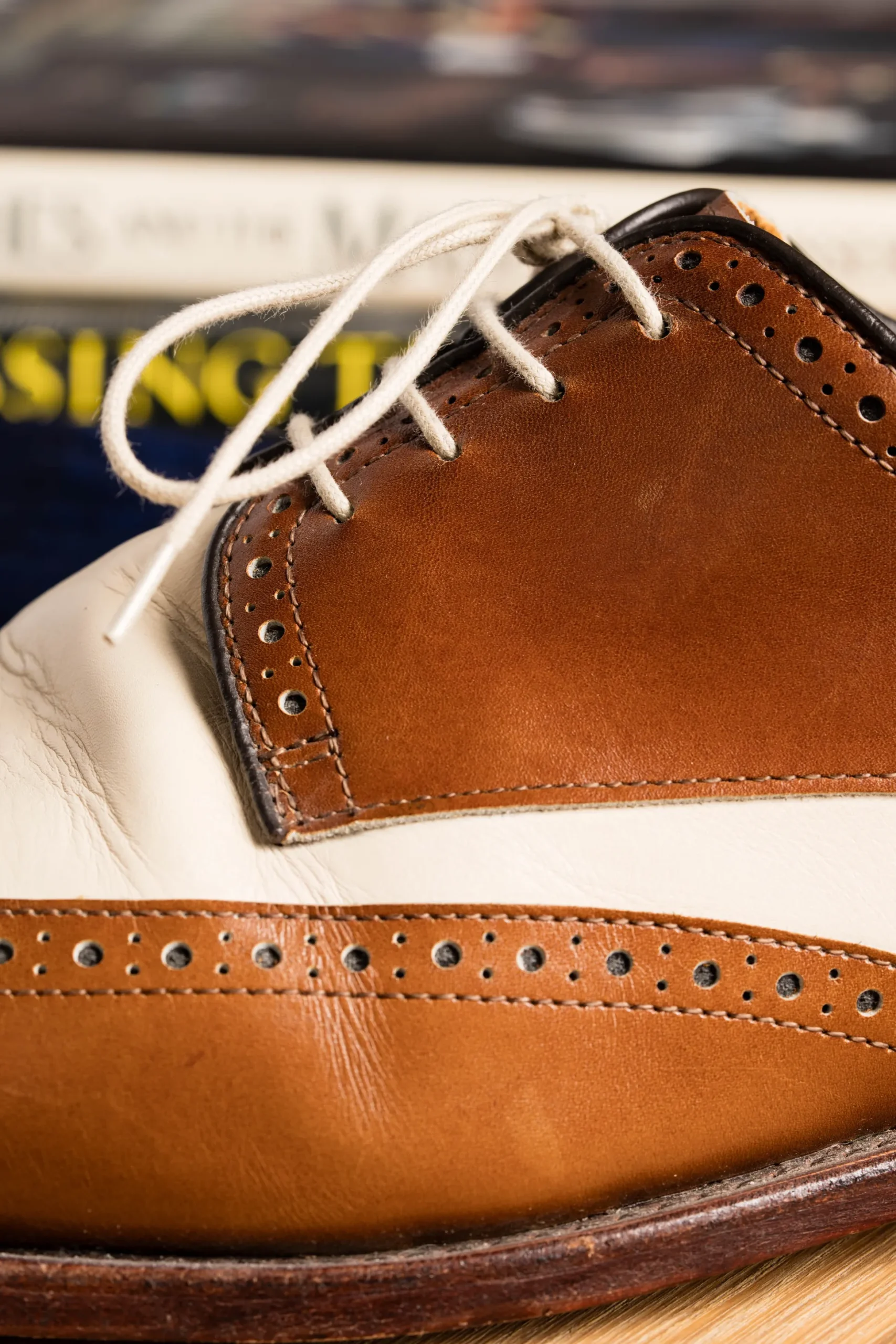 Round Off White Waxed Cotton Shoelaces