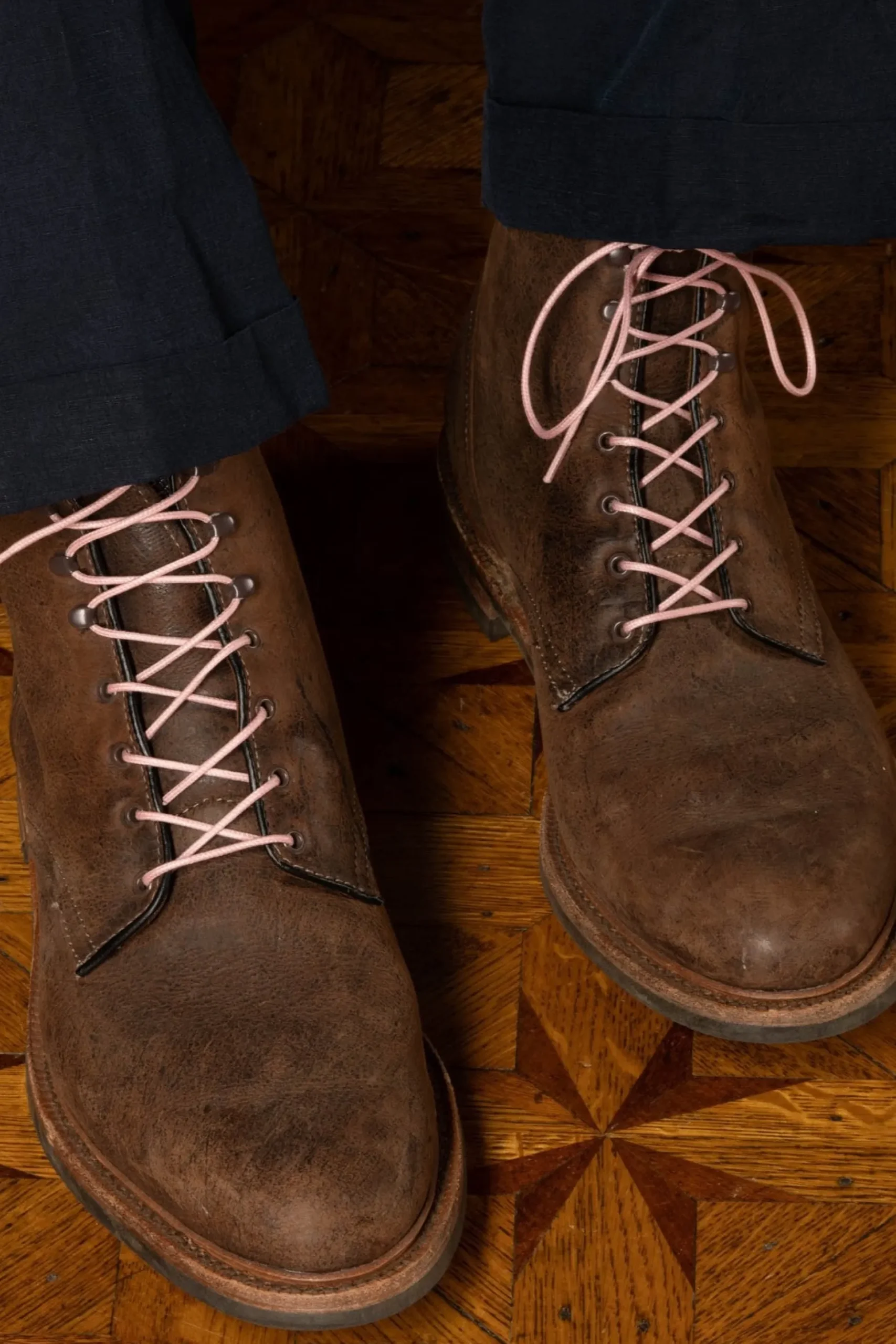 Round Pale Pink Waxed Cotton Bootlaces