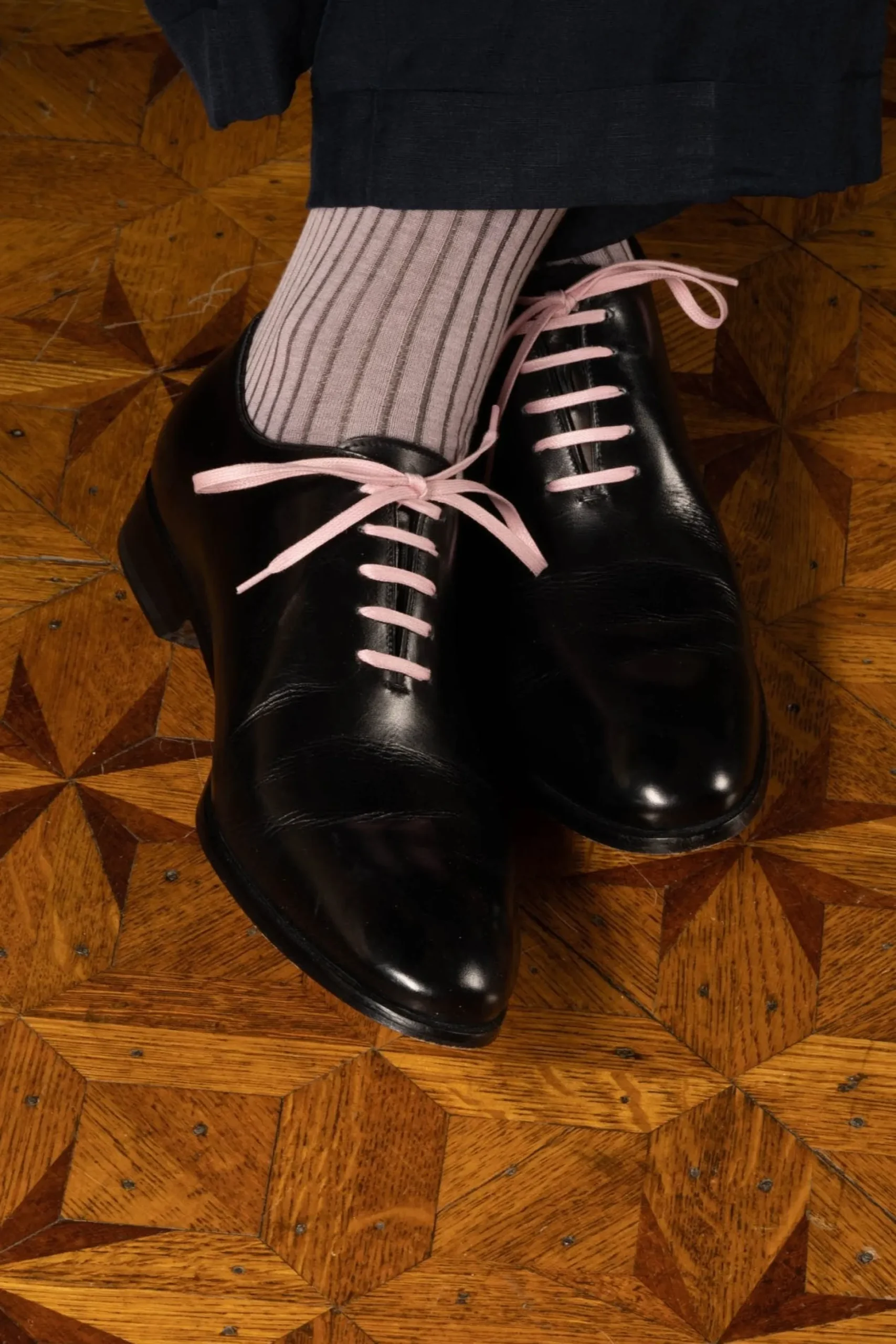 Round Pale Pink Waxed Cotton Bootlaces